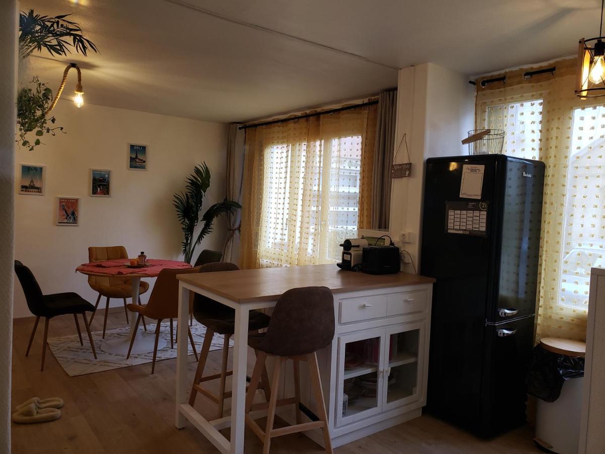 Maison Du Bonheur 2 A Troyes Logement Entier Avec Parking Kültér fotó